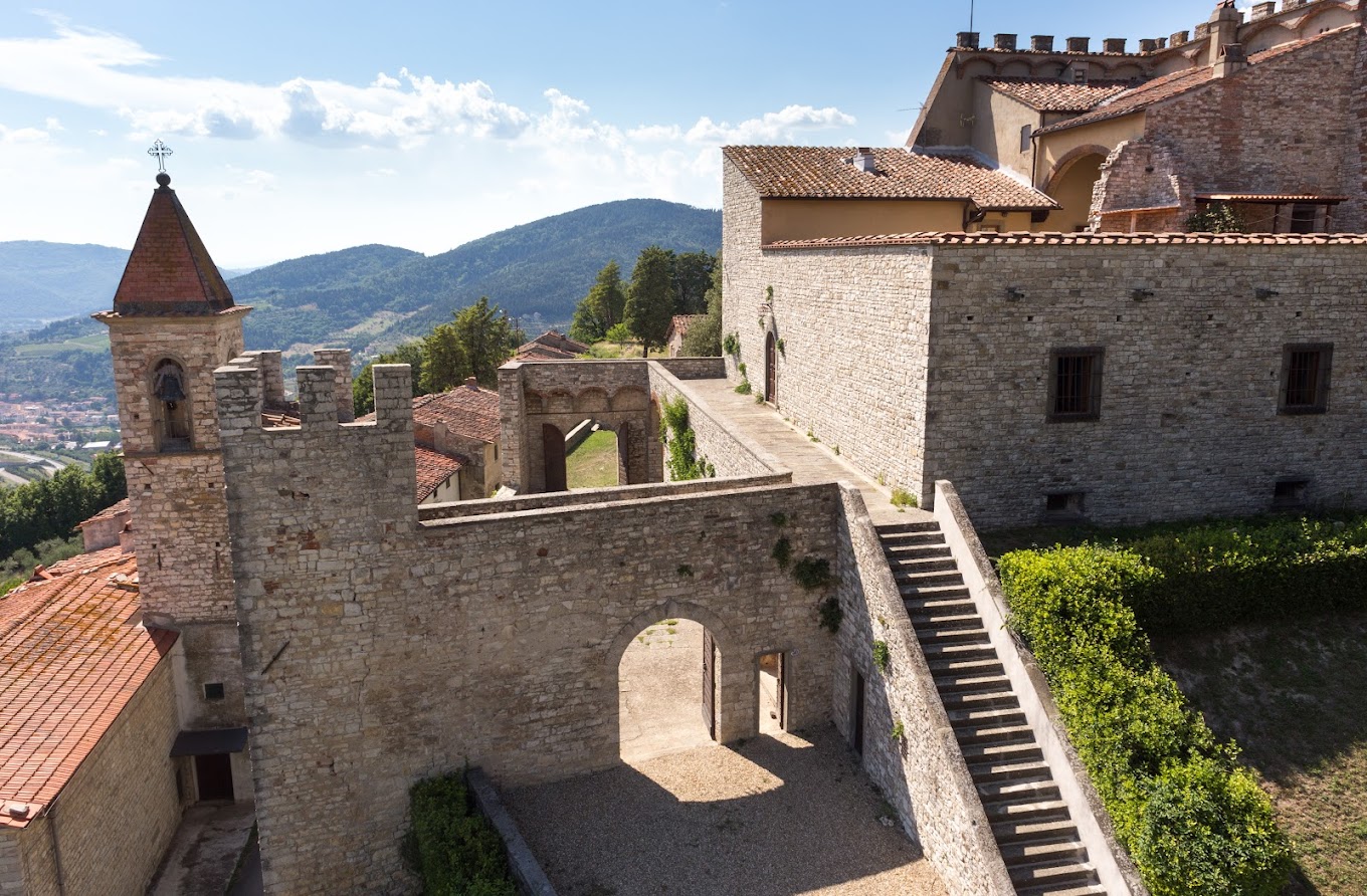 Castello di Nipozzano outdoor overview