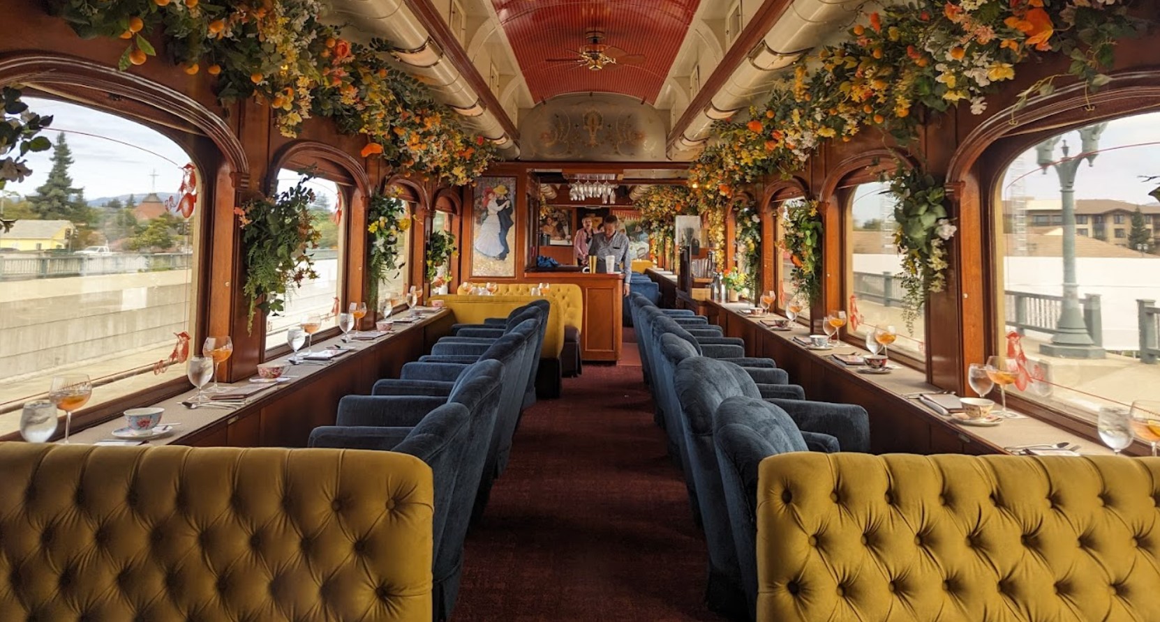 Napa Valley Wine Train interior decor