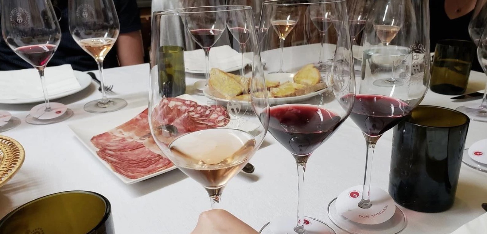 Chianti wine and cheese, salami wine pairing